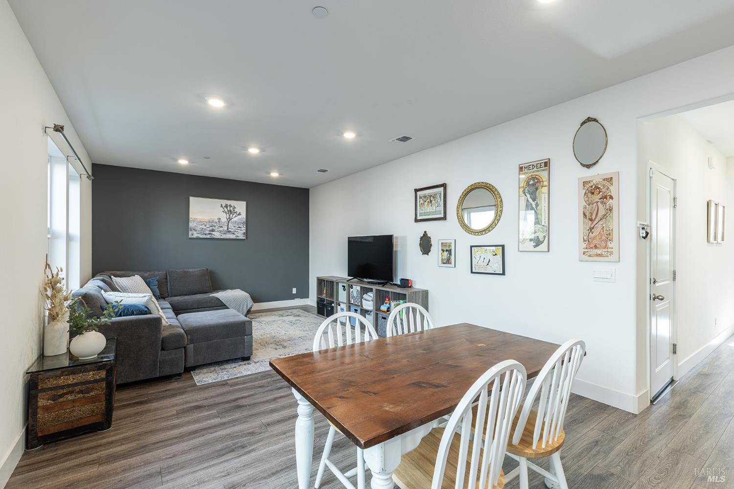 6092 Oak Leaf Place Rohnert Park, CA 94928 - Photo 17 of 39