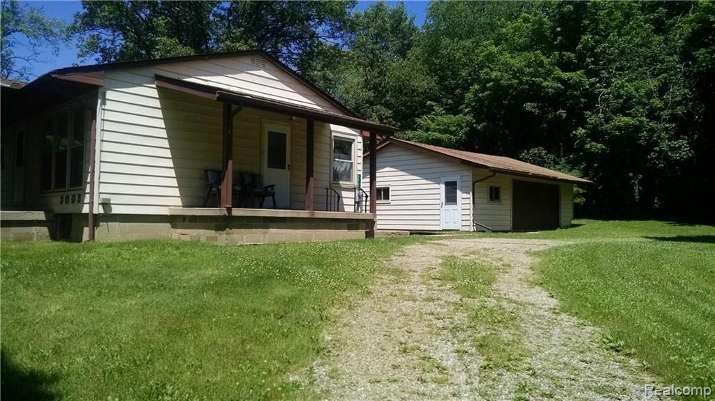 3005 South Hickory Ridge Road Milford, MI 48380 - Photo 1 of 3
