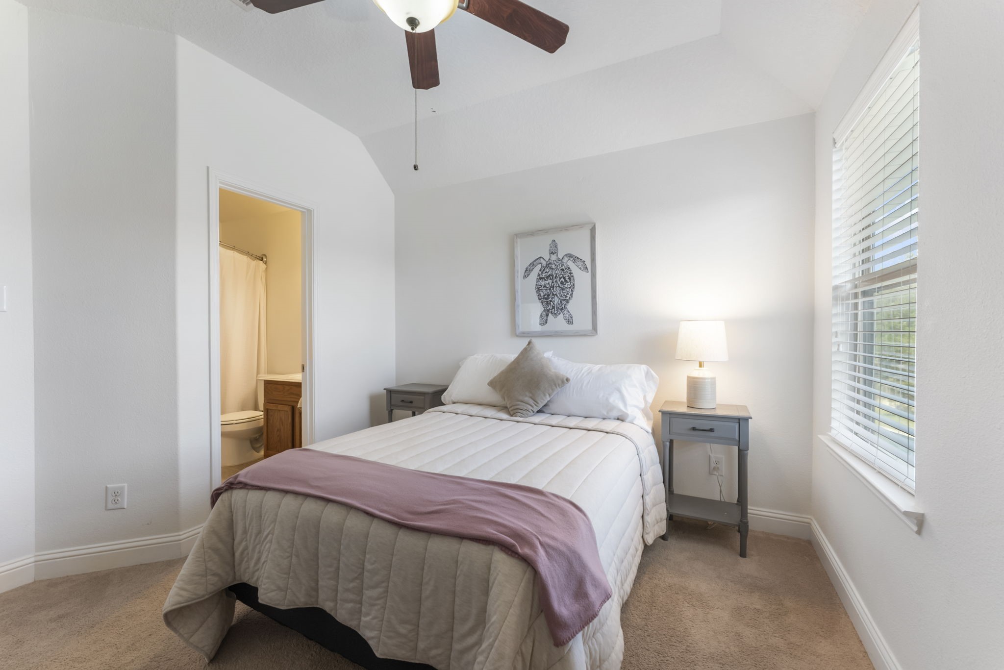 119 Wood Drake Place Tomball, TX 77375 - Photo 33 of 47 Bedroom 4 with full bathroom