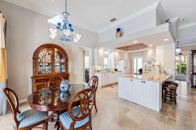 $899,999 | 7013 Leopardi Court, Naples, FL 34114