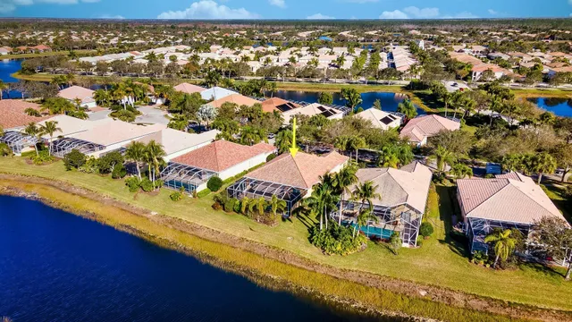 $899,999 | 7013 Leopardi Court, Naples, FL 34114