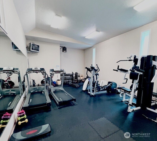 20324 Bothell Everett Highway, Unit F204 Bothell, WA 98012 - Photo 18 of 19