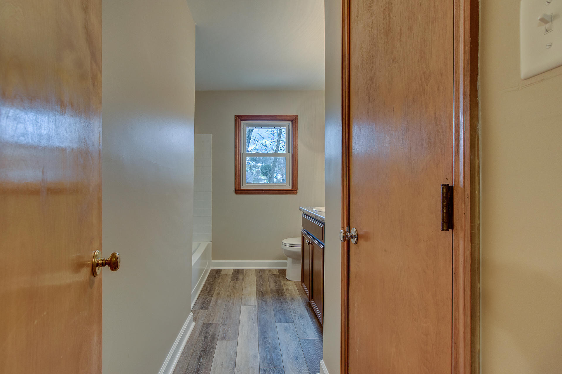 3430 Troxell Road Southeast Roanoke, VA 24014 - Photo 12 of 34 Bath