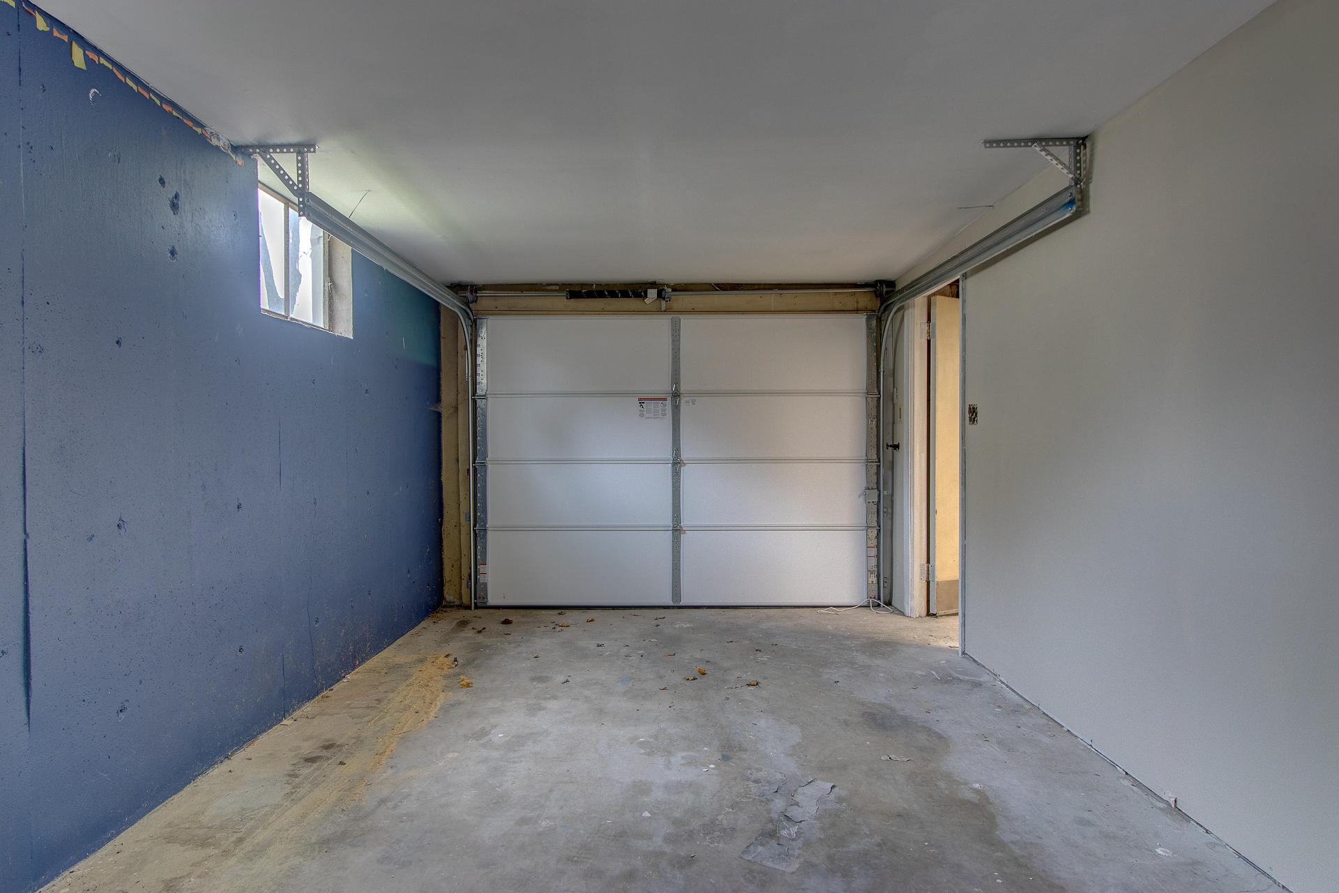 3430 Troxell Road Southeast Roanoke, VA 24014 - Photo 25 of 34 Attached Garage