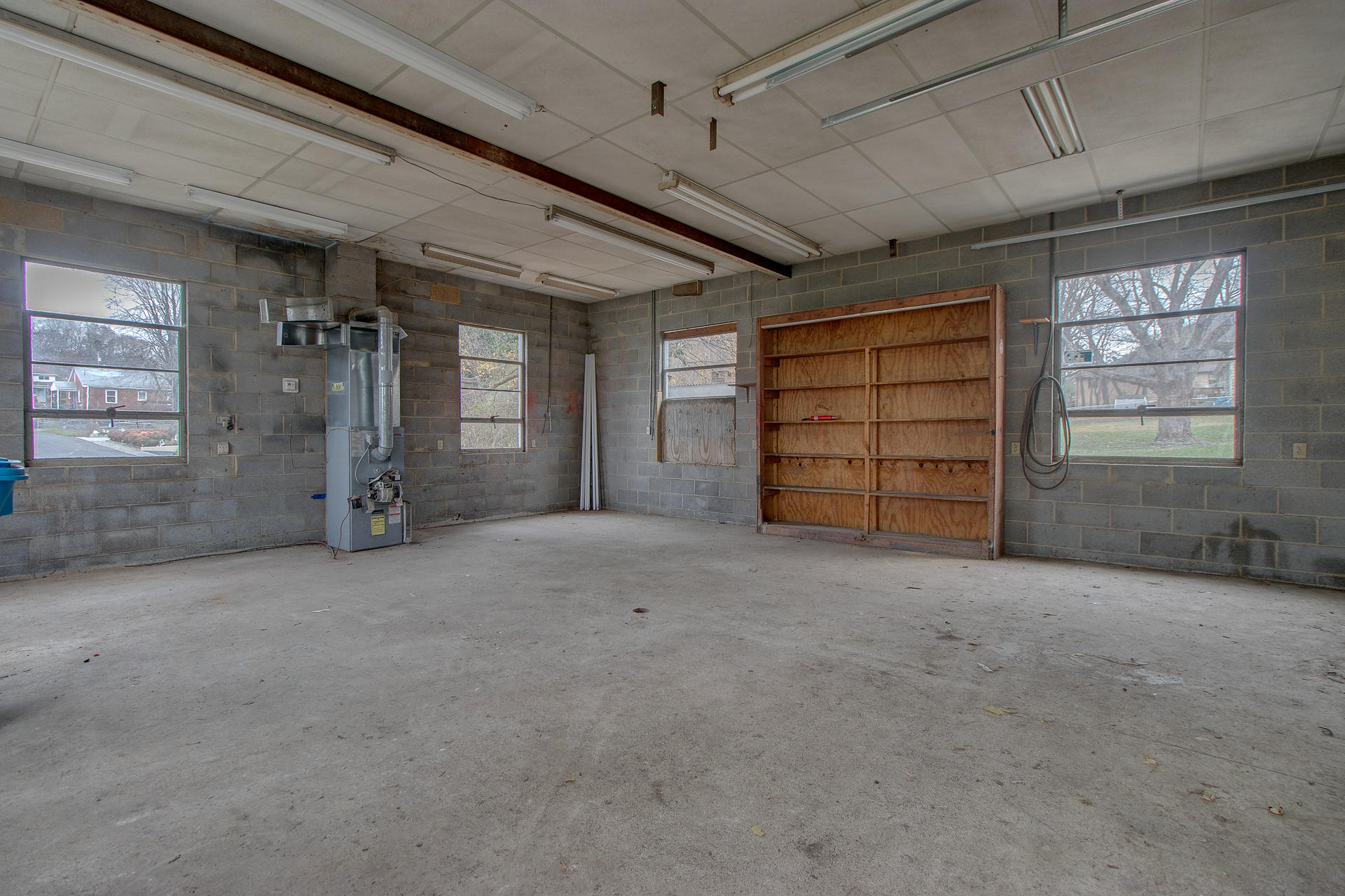 3430 Troxell Road Southeast Roanoke, VA 24014 - Photo 32 of 34 Interior of Detached Garage
