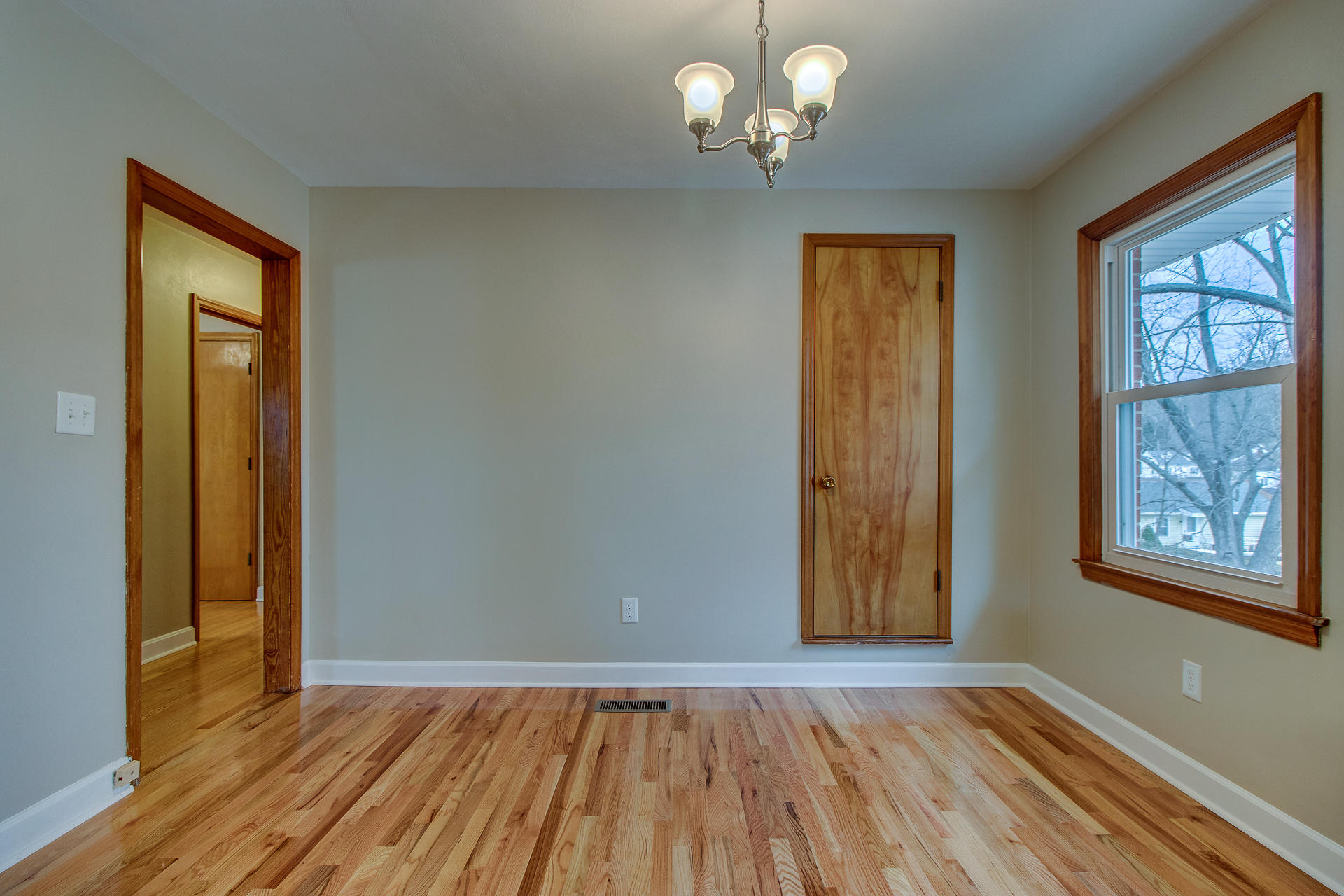 3430 Troxell Road Southeast Roanoke, VA 24014 - Photo 6 of 34 Eat-in Area