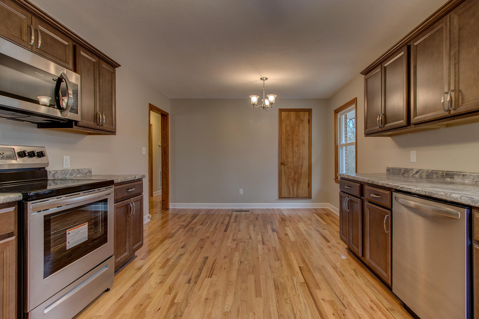 3430 Troxell Road Southeast Roanoke, VA 24014 - Photo 9 of 34 New Kitchen!