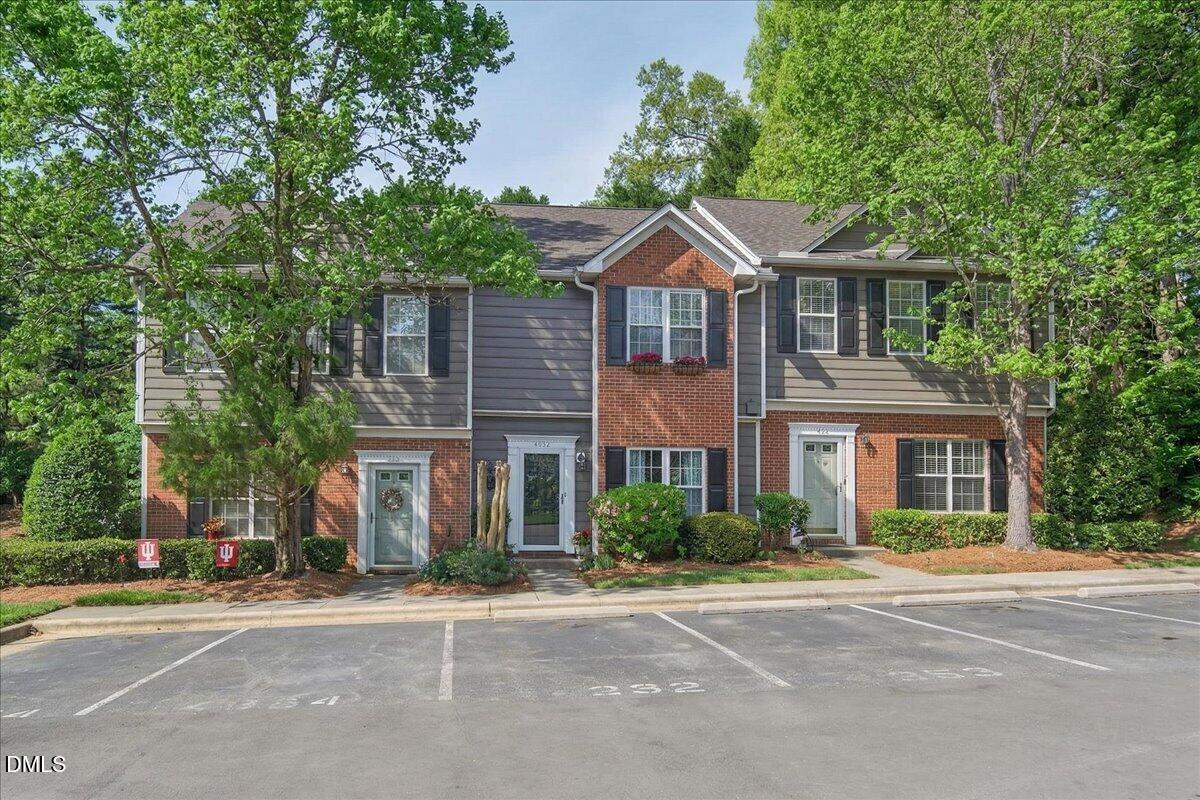 02-Exterior_4350PineSprings_002