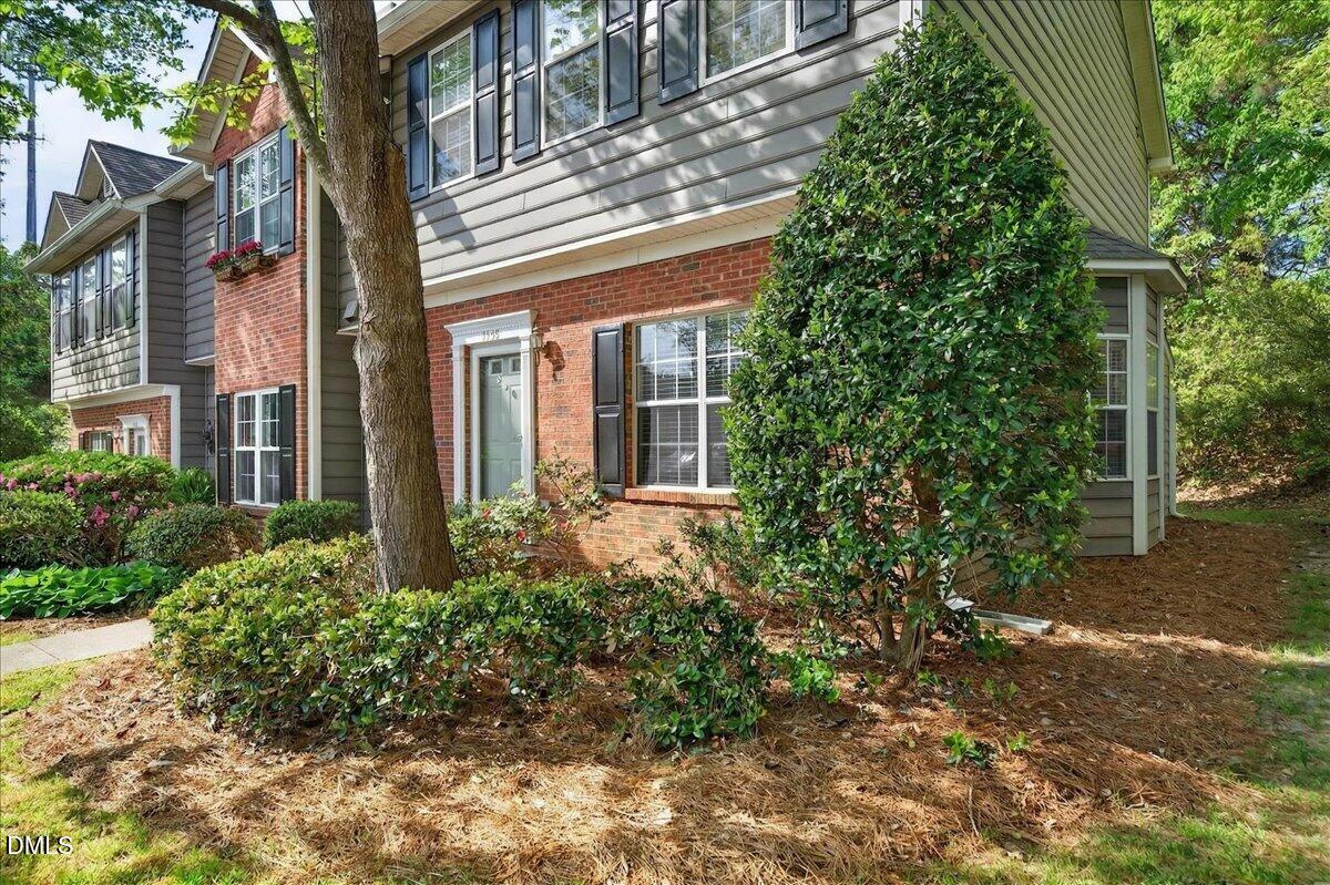 06-Exterior_4350PineSprings_006