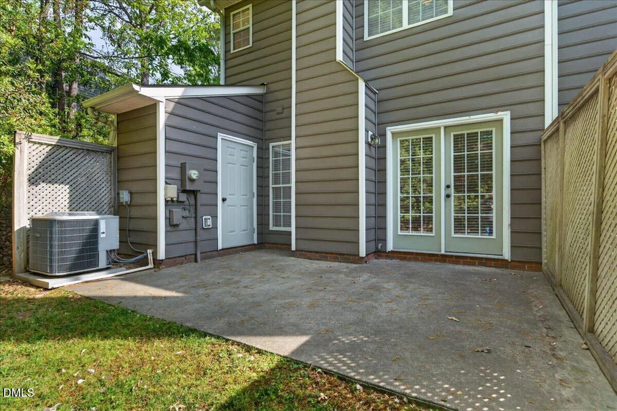 4350 Pine Springs Court Raleigh, NC 27613 - Photo 31 of 34 07-Exterior_4350PineSprings_008