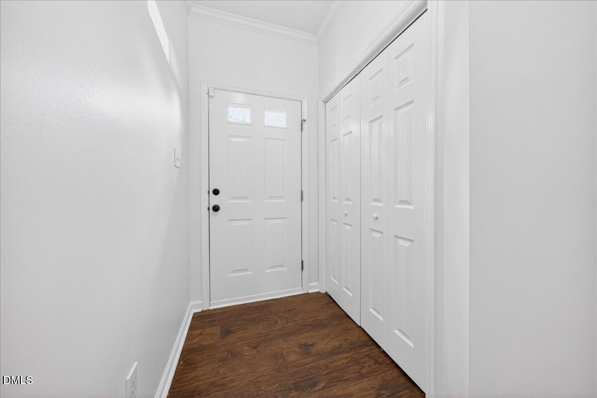 11-Interior_4350PineSprings_001