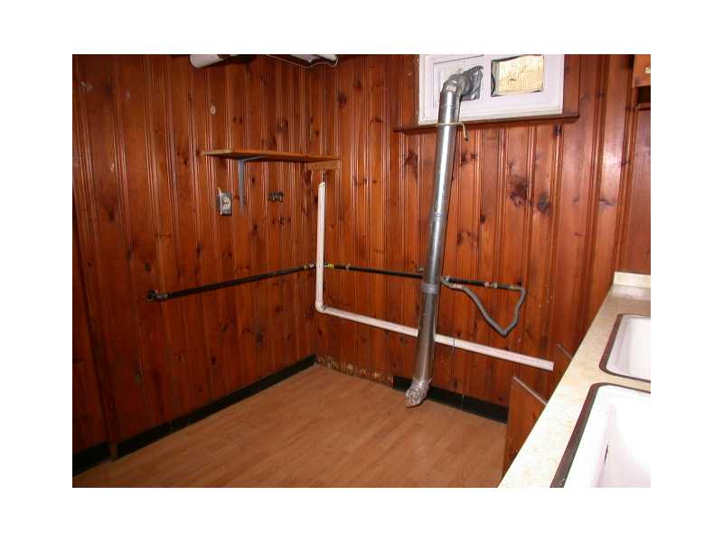 163 Calaman Road Cranston, RI 02910 - Photo 13 of 16 Studio/Study/Office. Bsmt bath and Launday