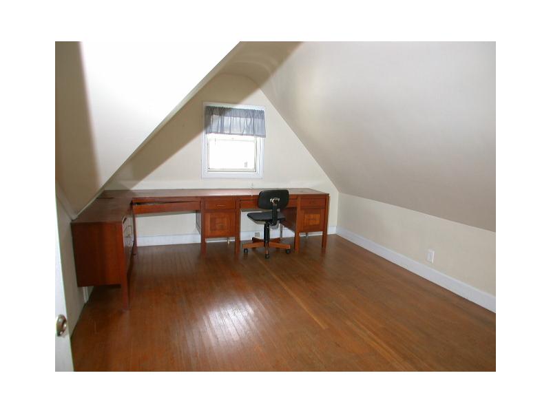 163 Calaman Road Cranston, RI 02910 - Photo 14 of 16 Bedroom. 2nd floor bedroom