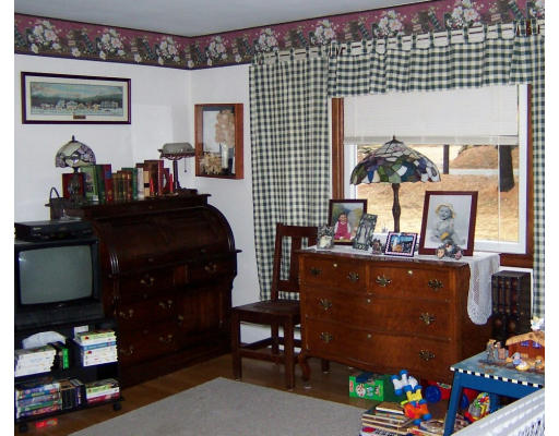 151 New Boston Road Sturbridge, MA 01566 - Photo 6 of 7