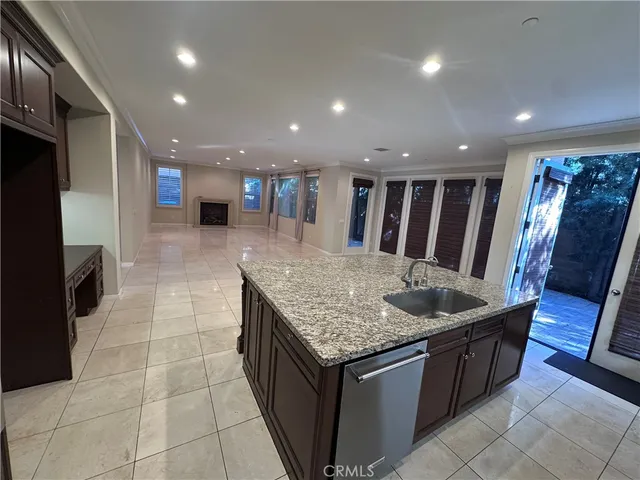 $6,200 | 74 Nassau, Irvine, CA 92620