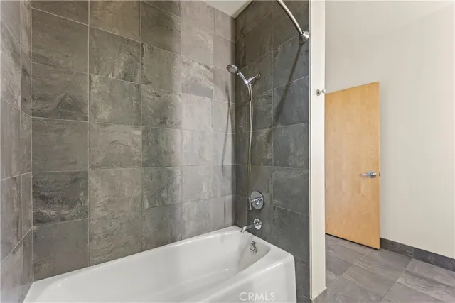 $3,900 | 1100 South Hope Street, Unit 1704, Los Angeles, CA 90015