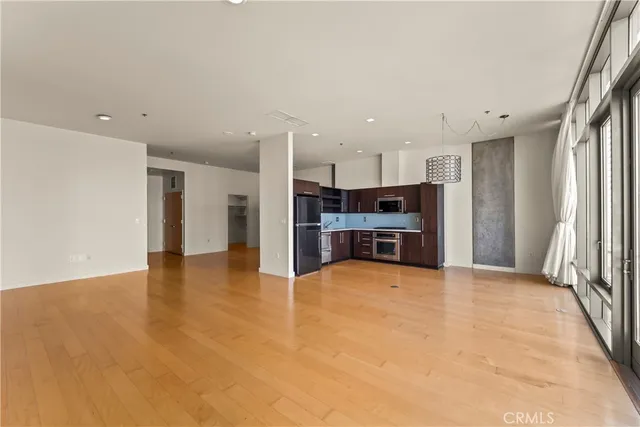 $3,900 | 1100 South Hope Street, Unit 1704, Los Angeles, CA 90015