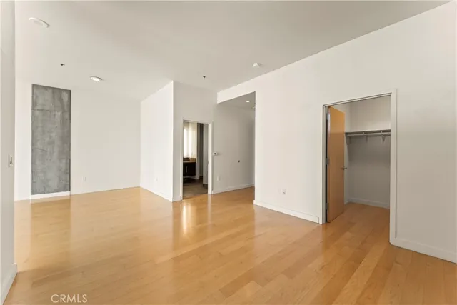 $3,900 | 1100 South Hope Street, Unit 1704, Los Angeles, CA 90015