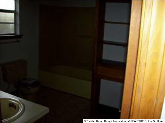 2717 Valley Street Baton Rouge, LA 70808 - Photo 11 of 12 Gallery Image 11