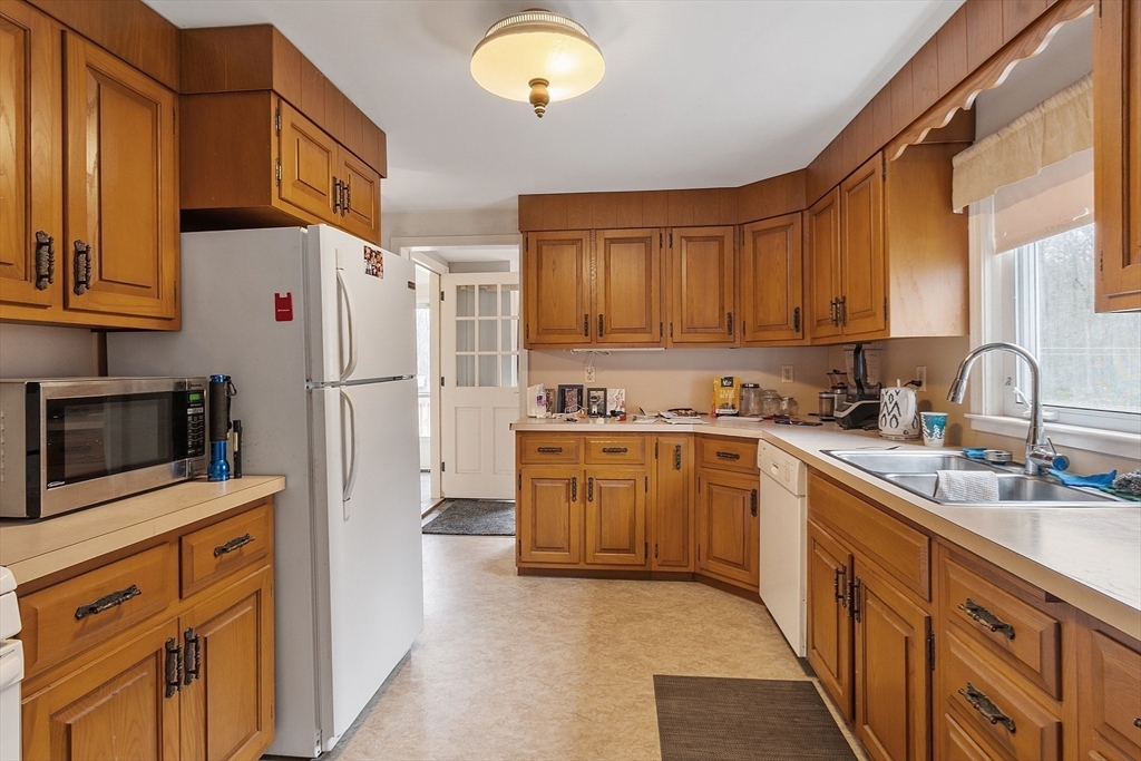 30 Bailey Road Townsend, MA 01474 - Photo 9 of 42