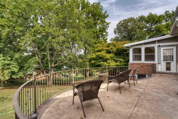 $599,900 | 7366 Parkridge Road, Newburgh, IN 47630