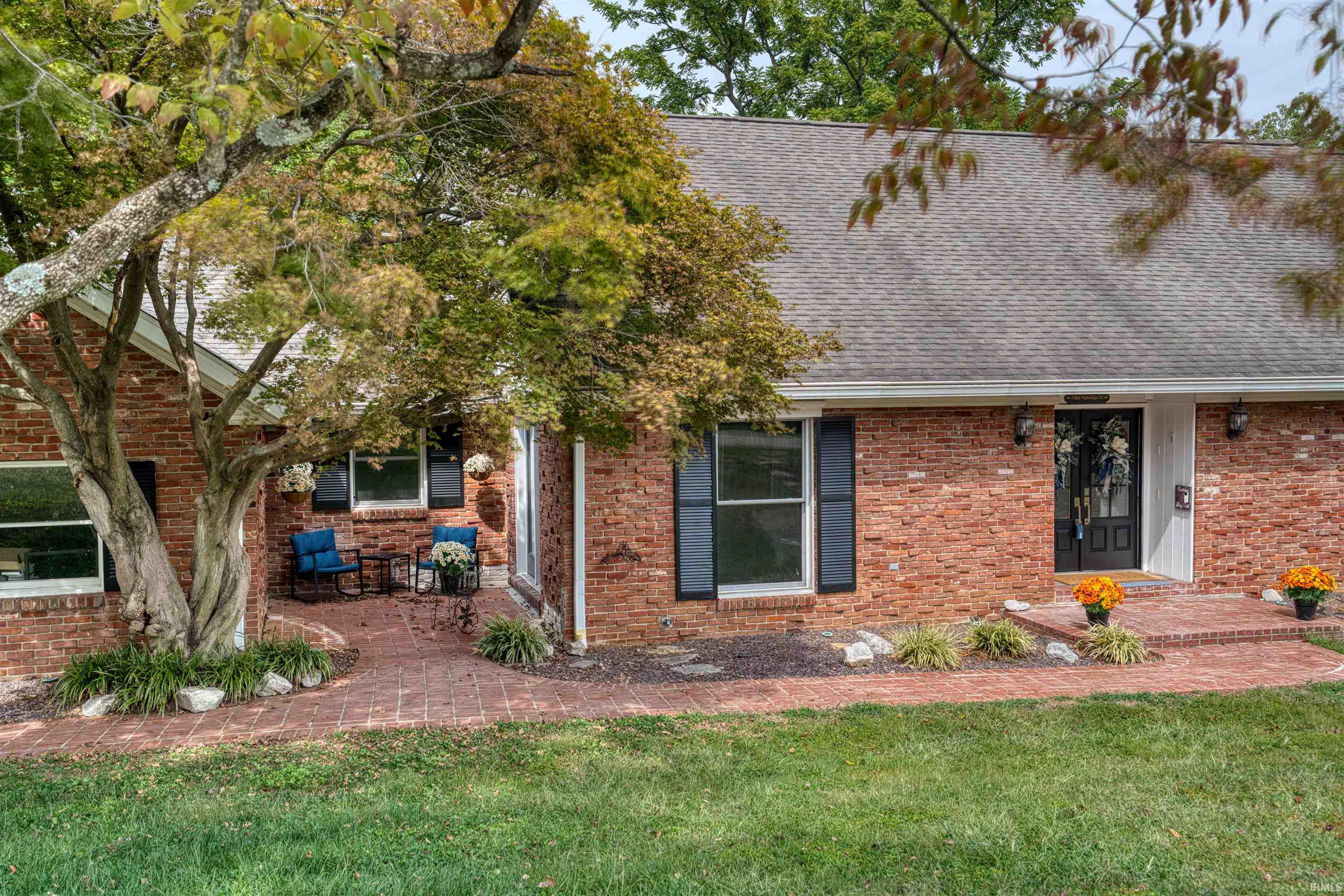 7366 Parkridge Road Newburgh, IN 47630 - Photo 3 of 36