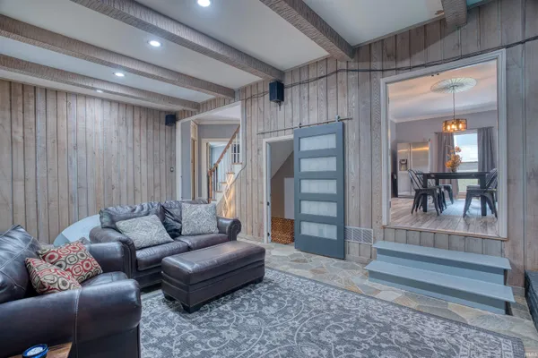 $599,900 | 7366 Parkridge Road, Newburgh, IN 47630
