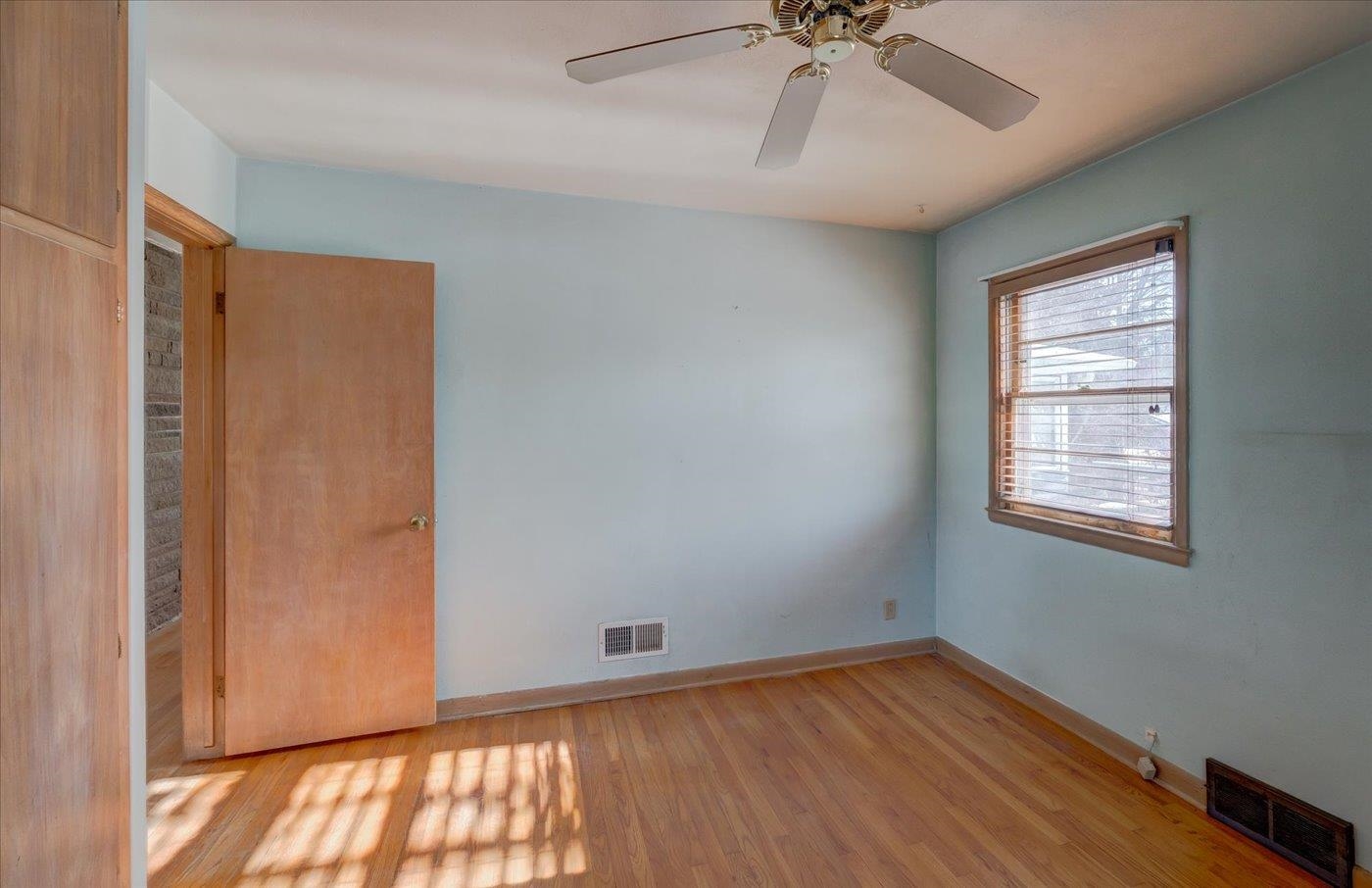 4909 Groton Lane Madison, WI 53711 - Photo 16 of 28