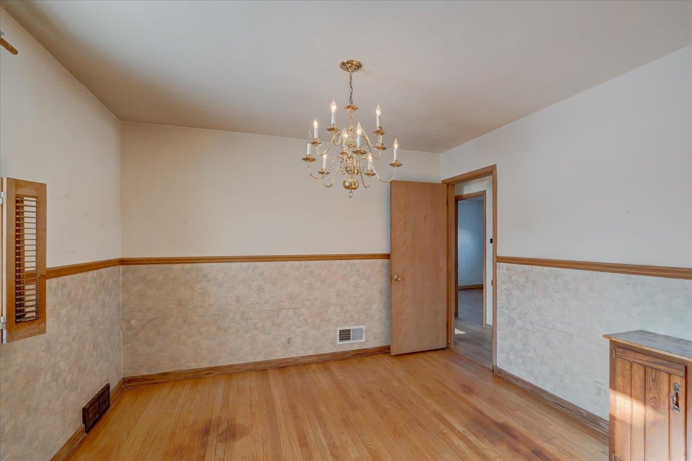 4909 Groton Lane Madison, WI 53711 - Photo 19 of 28