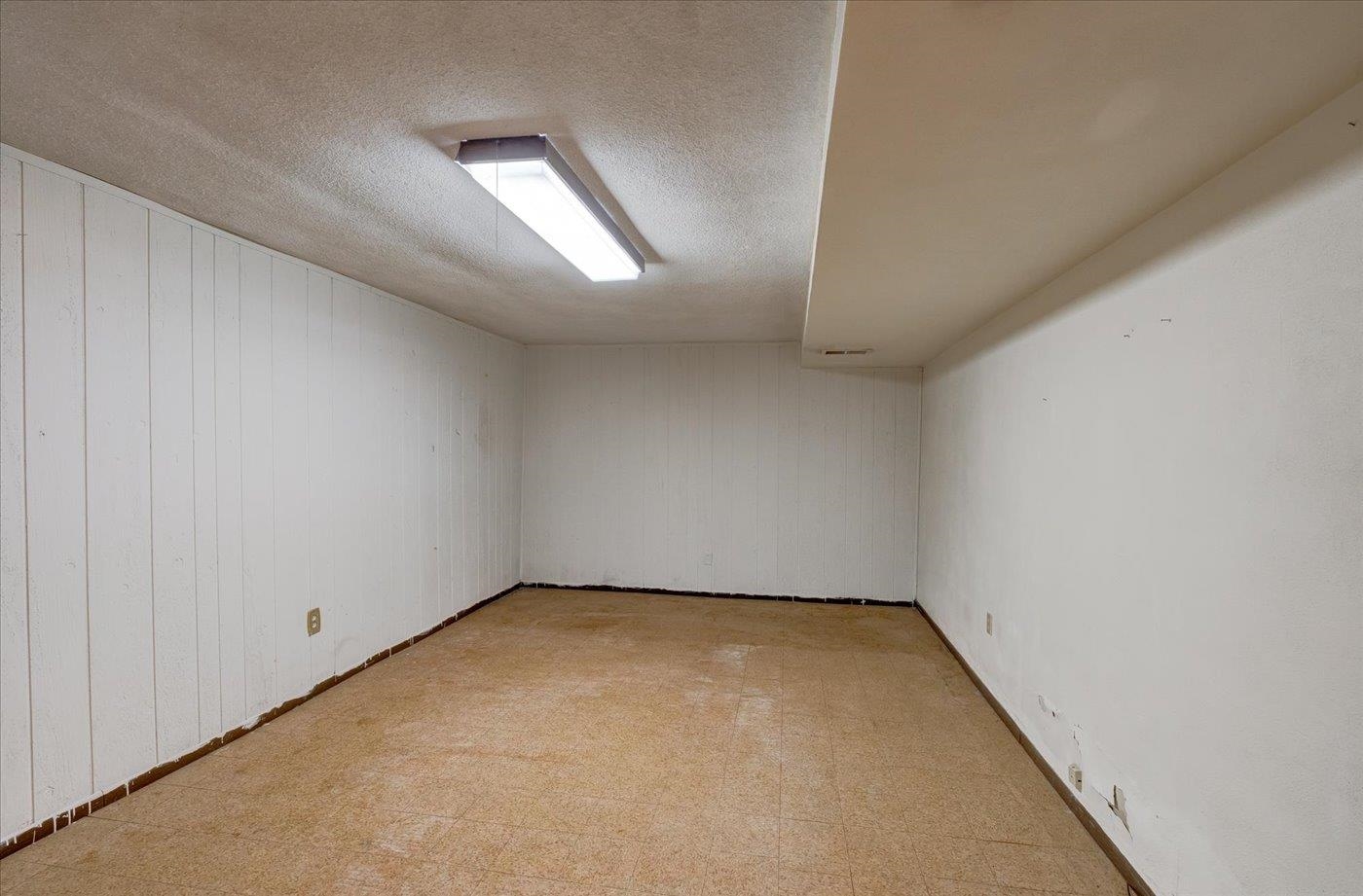 4909 Groton Lane Madison, WI 53711 - Photo 21 of 28