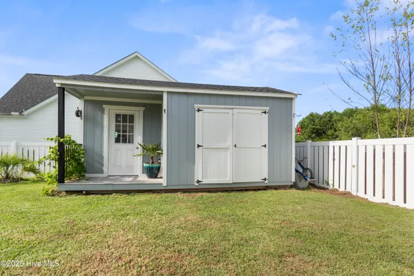 $499,500 | 254 East Red Head Circle, Sneads Ferry, NC 28460