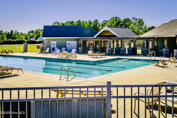 $499,500 | 254 East Red Head Circle, Sneads Ferry, NC 28460