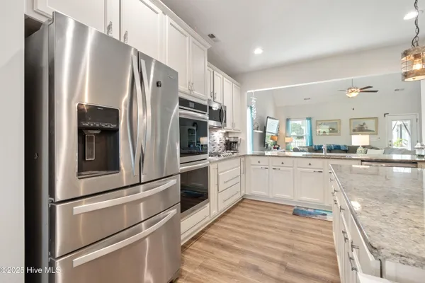 $499,500 | 254 East Red Head Circle, Sneads Ferry, NC 28460