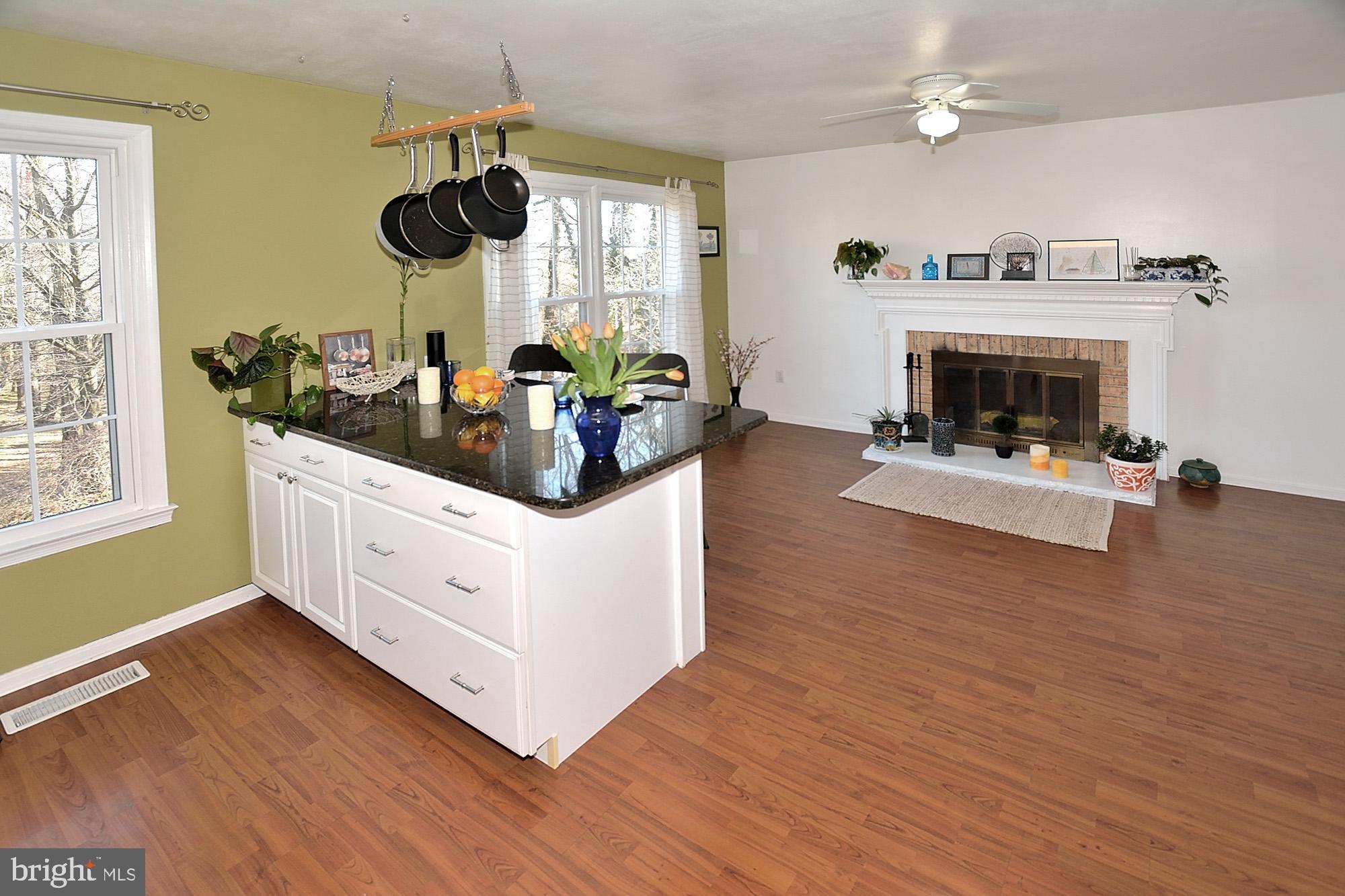 2228 McLean Park Road Falls Church, VA 22043 - Photo 14 of 36 KITCHEN
