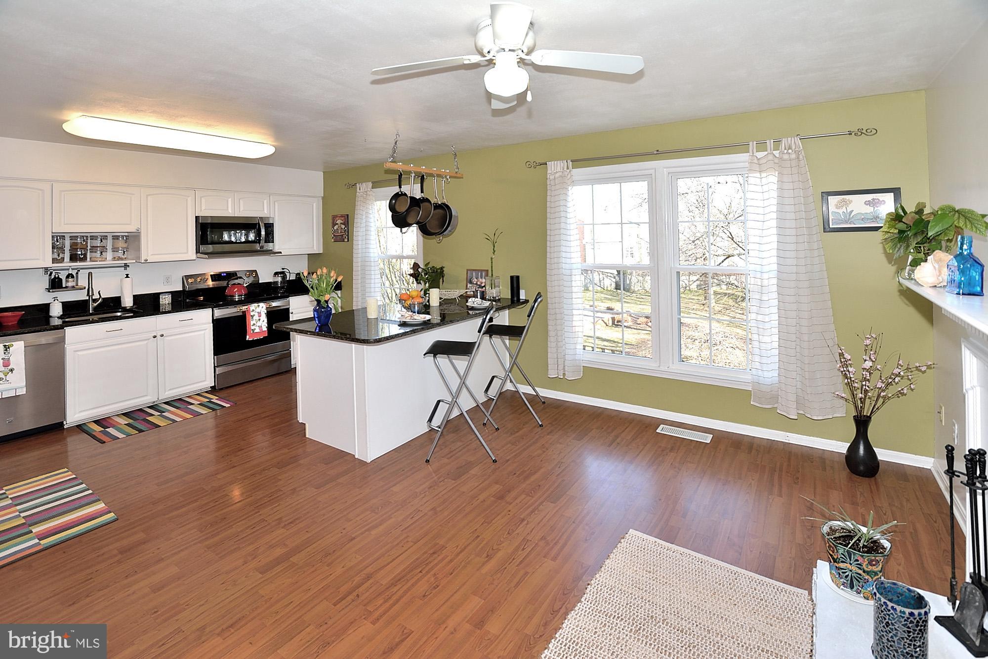 2228 McLean Park Road Falls Church, VA 22043 - Photo 17 of 36 FAMILY ROOM