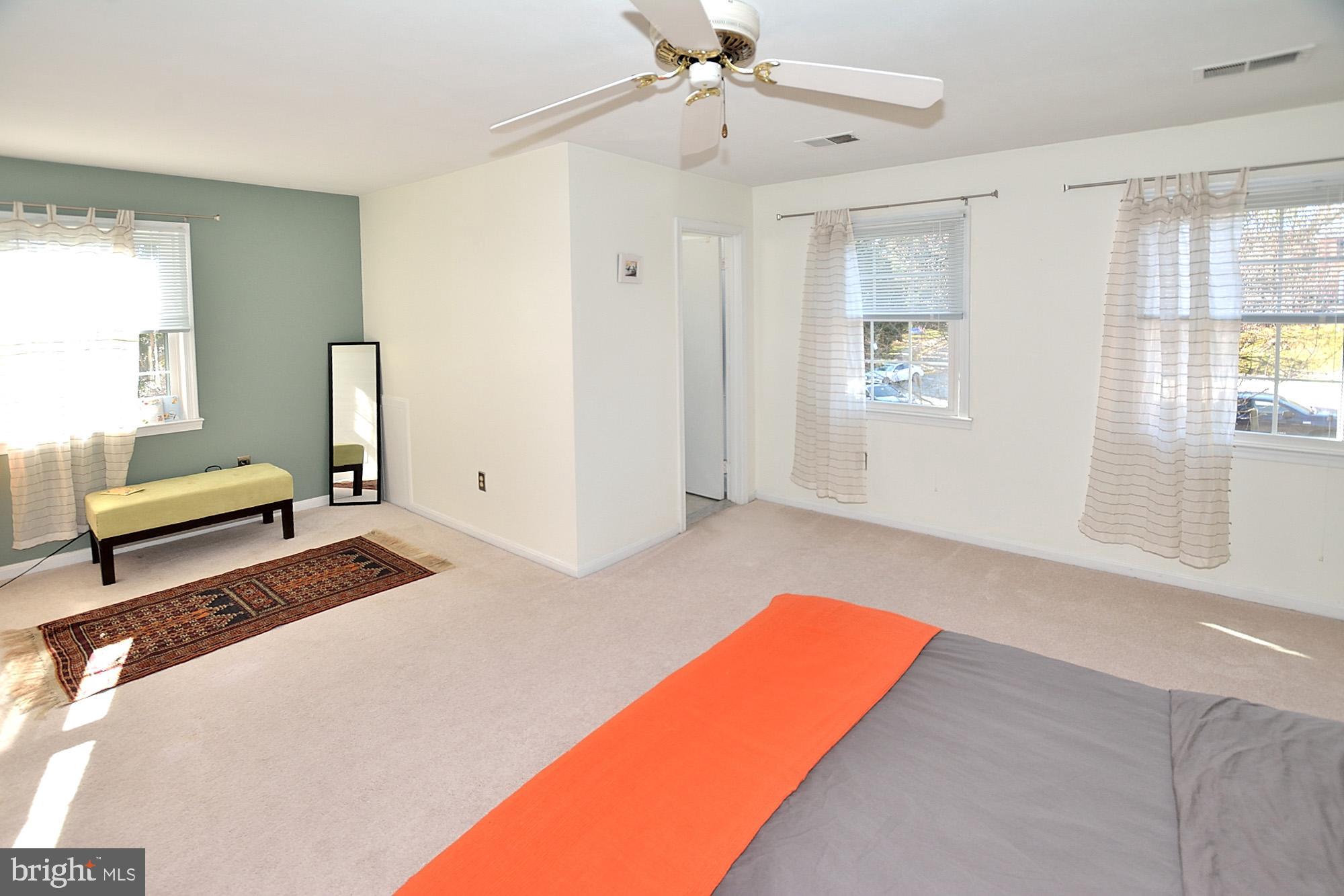 2228 McLean Park Road Falls Church, VA 22043 - Photo 21 of 36 MASTER BEDROOM