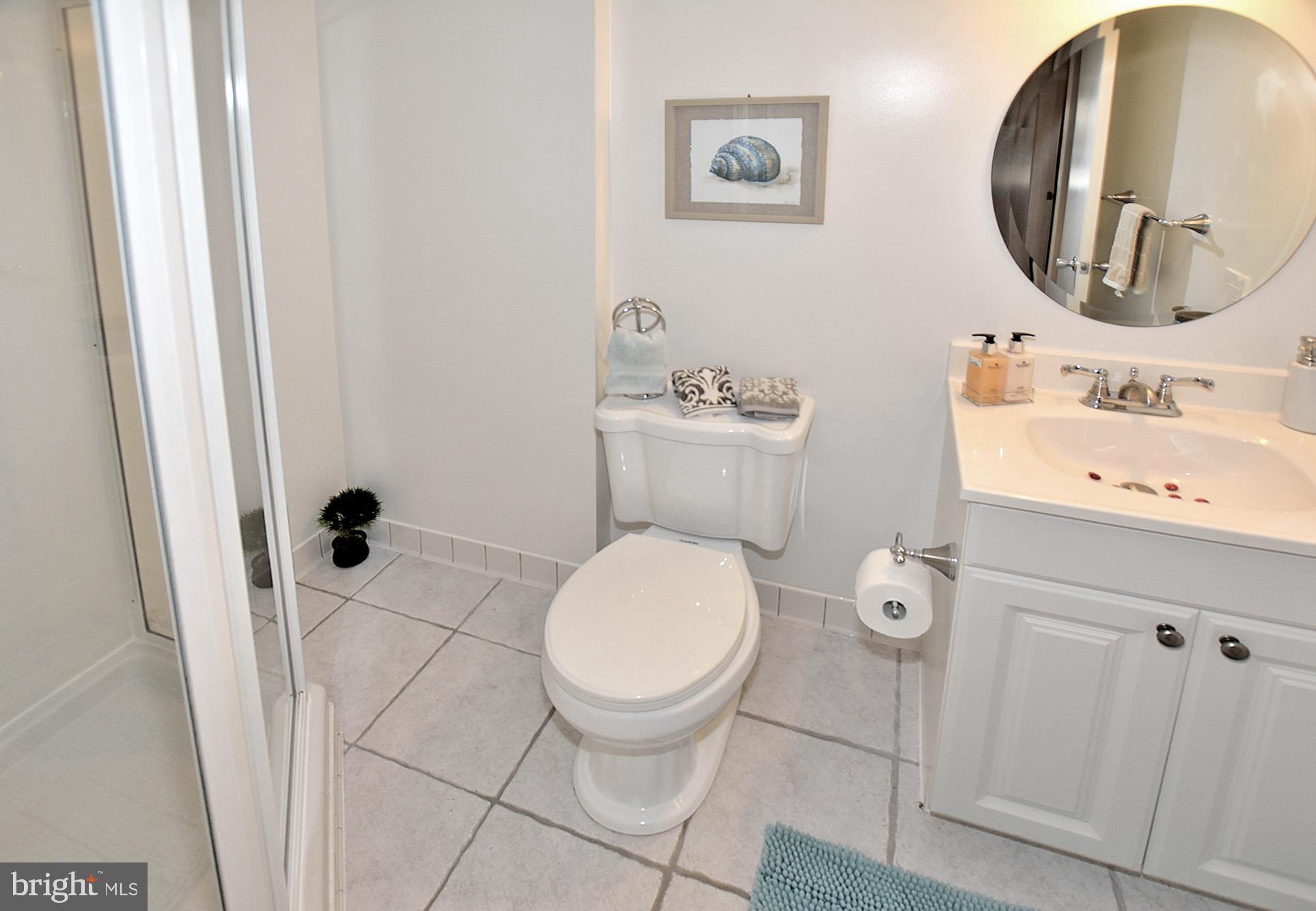 2228 McLean Park Road Falls Church, VA 22043 - Photo 30 of 36 FULL BATH