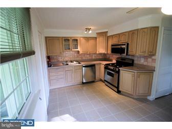 444 Manor Road Hatboro, PA 19040 - Photo 3 of 12 Gallery Image 3