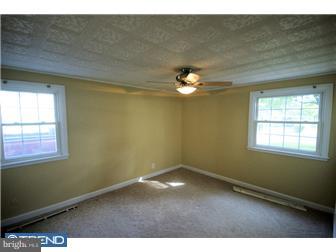 444 Manor Road Hatboro, PA 19040 - Photo 4 of 12 Gallery Image 4
