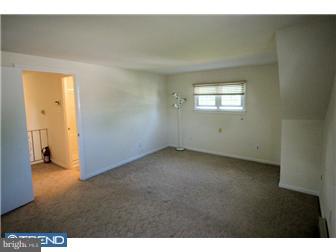 444 Manor Road Hatboro, PA 19040 - Photo 6 of 12 Gallery Image 6