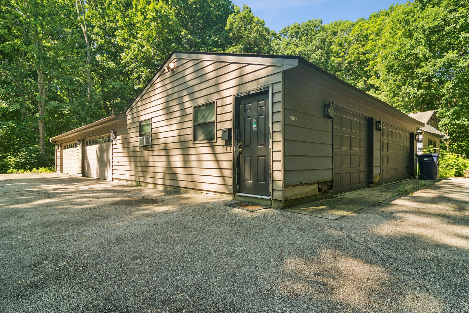 3195 Deerfield Road Riverwoods, IL 60015 - Photo 3 of 3