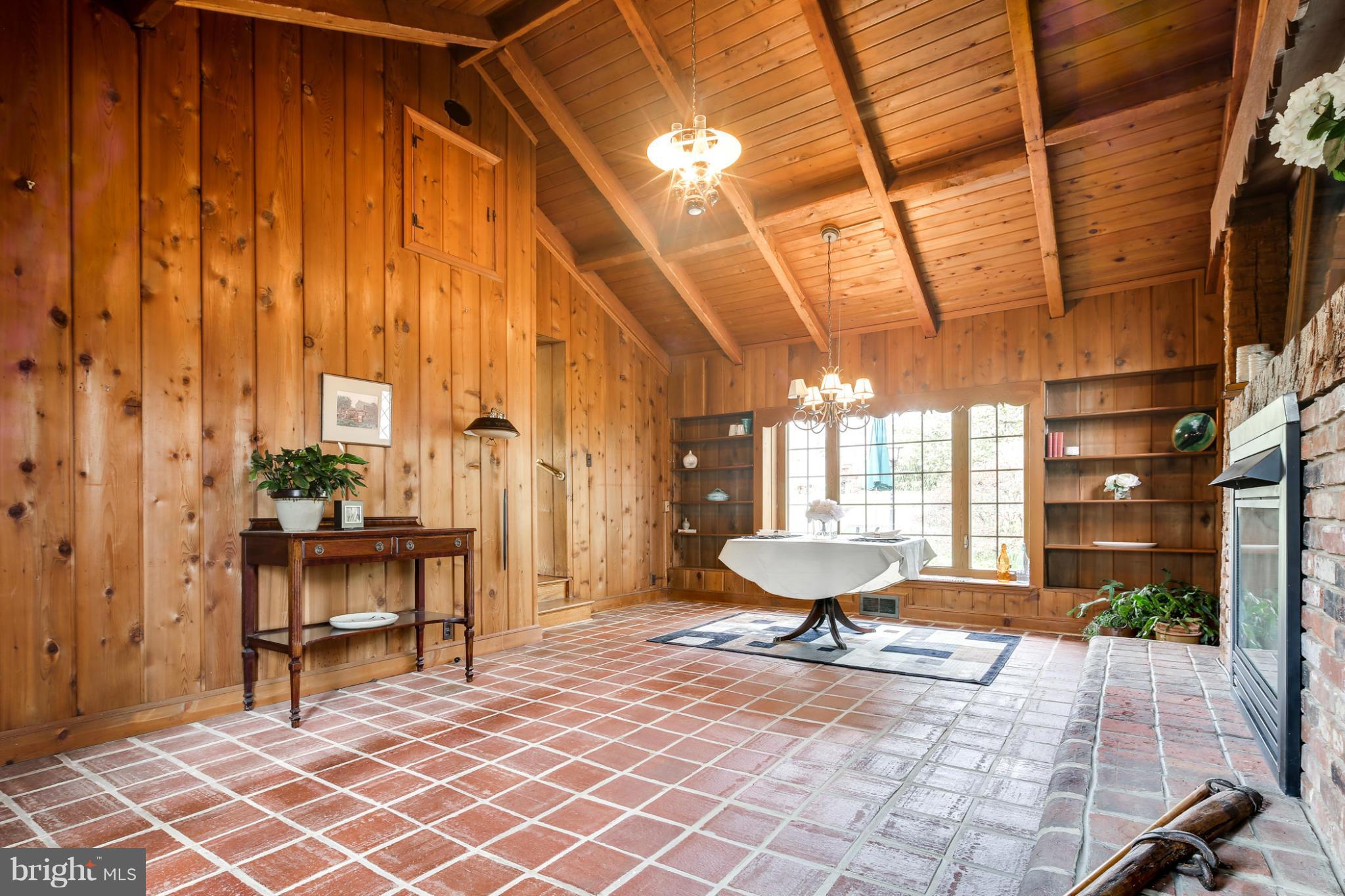 2013 Franwall Avenue Silver Spring, MD 20902 - Photo 6 of 28 Family Room/Dining Combo w/Vaulted ceiling!