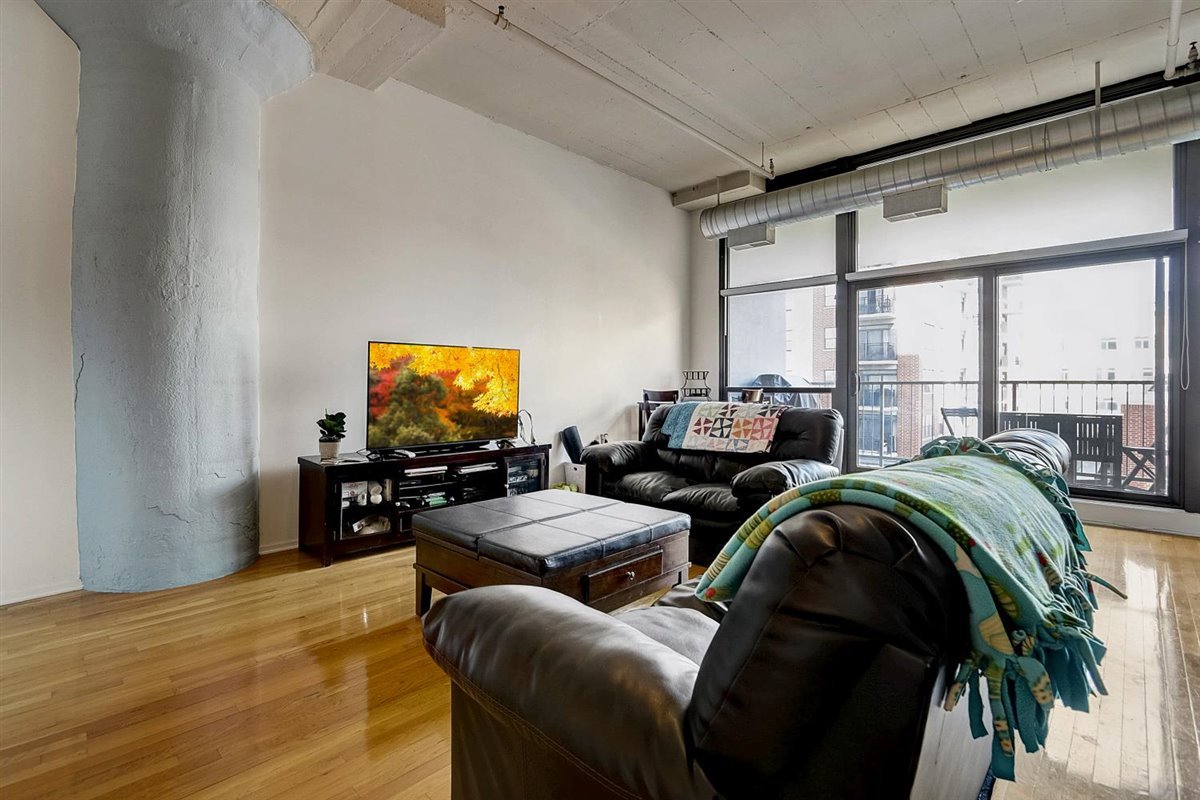 1530 South State Street, Unit 515 Chicago, IL 60605 - Photo 7 of 19