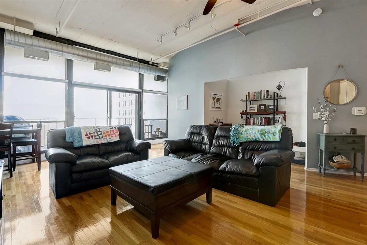 1530 South State Street, Unit 515 Chicago, IL 60605 - Photo 8 of 19