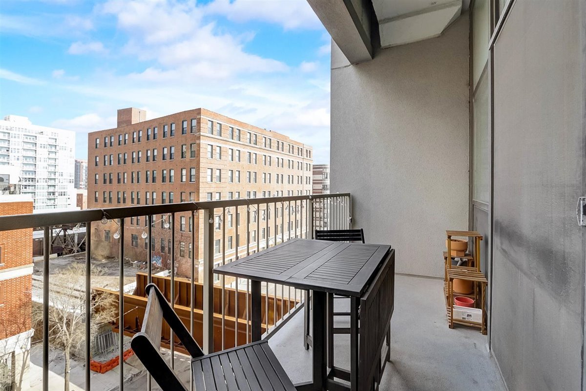 1530 South State Street, Unit 515 Chicago, IL 60605 - Photo 9 of 19