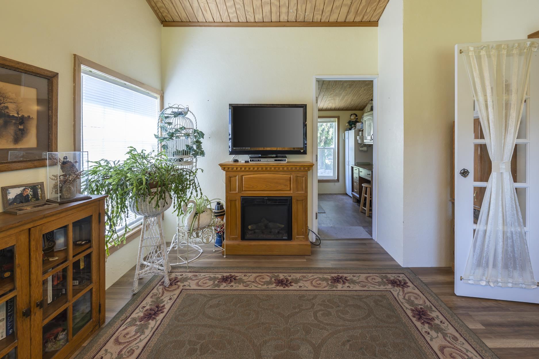 22310 North Austin Road Colbert, WA 99005 - Photo 11 of 35