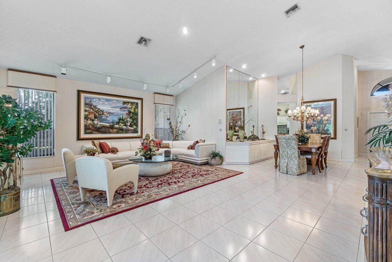 2146 Northwest 60th Circle Boca Raton, FL 33496 - Photo 9 of 35 013-2146Northwest60thCircle-BocaRaton-FL