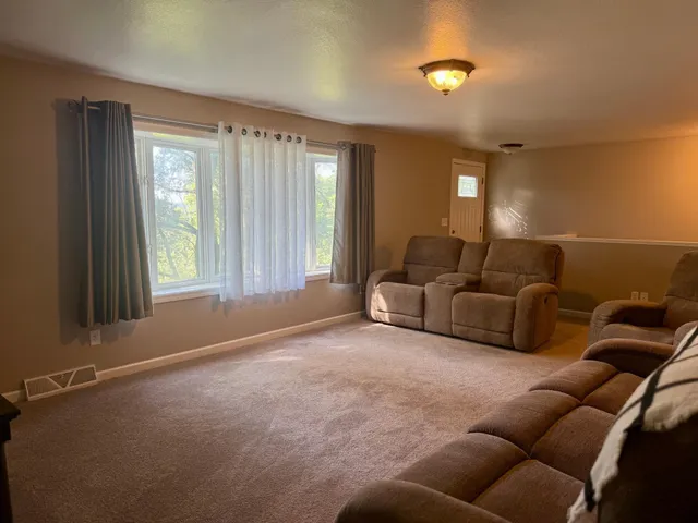 $345,000 | 33672 County Road 15, Morton, MN 56270