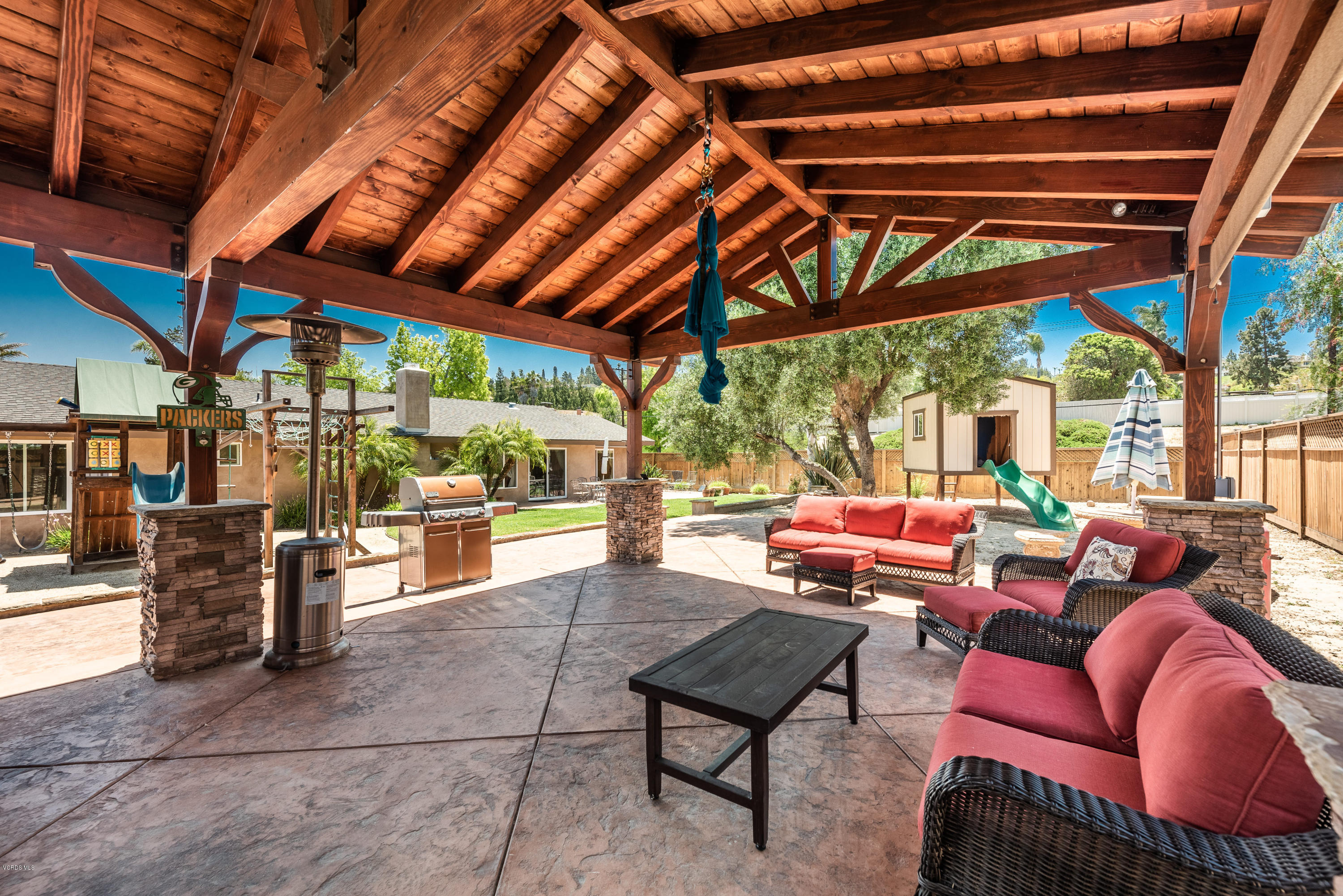 1627 Riente Street Camarillo, CA 93010 - Photo 12 of 35 1627 Riente Street-print-031-39-Terrace-