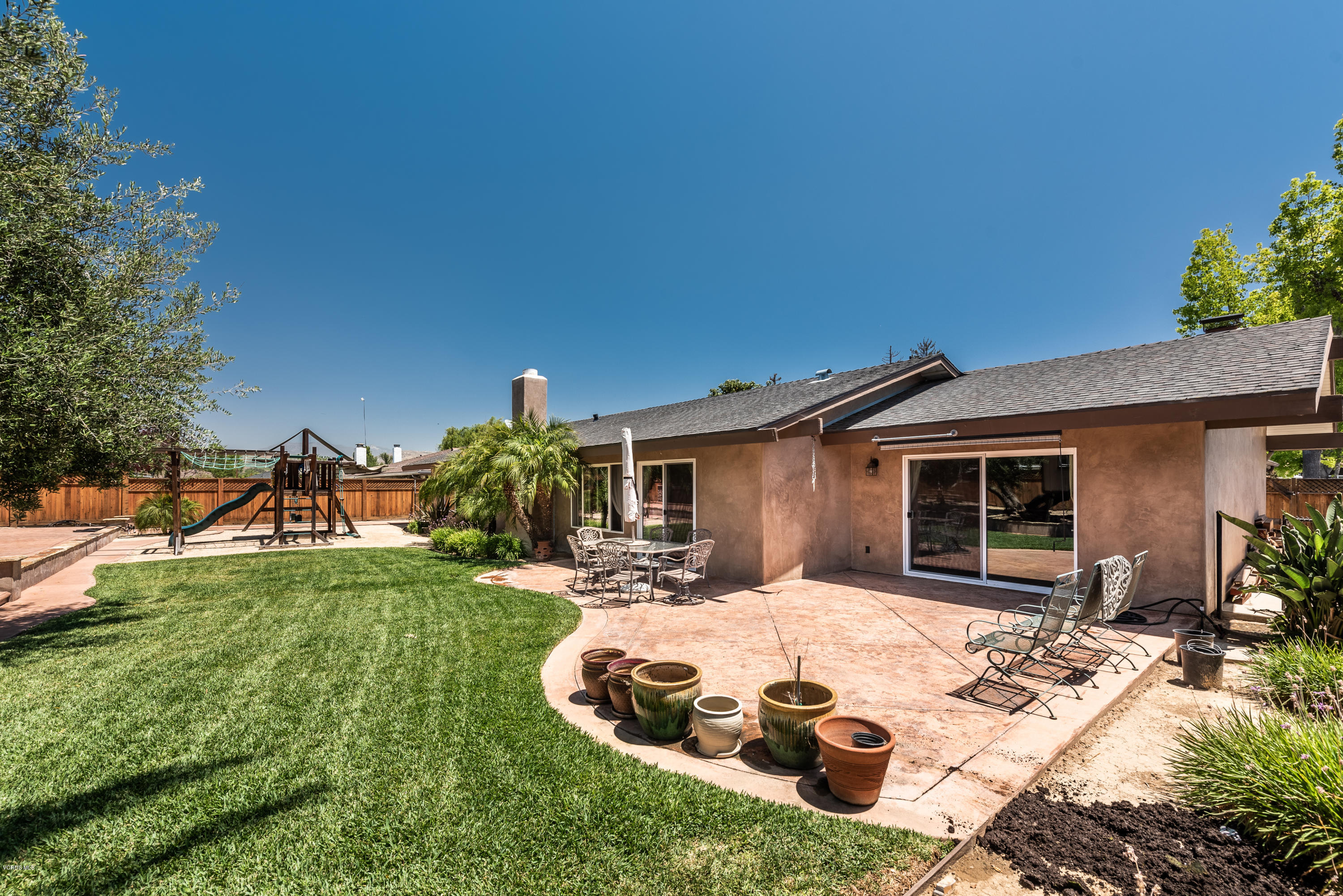 1627 Riente Street Camarillo, CA 93010 - Photo 16 of 35 1627 Riente St-28